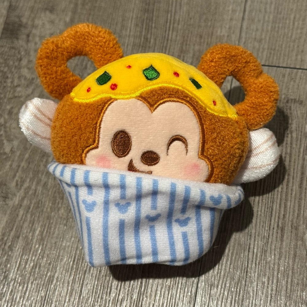 4 Disney Parks Munchlings - Monte Crisco, Creme Brûlée, Onion Ring, Avocado NEW - Picture 12 of 15